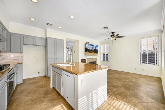 12204 Pepper Tree Lane, Poway, CA 92064