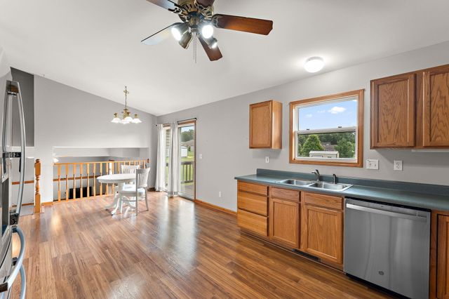 9497 Shelby Lane, Crown Point, IN 46307
