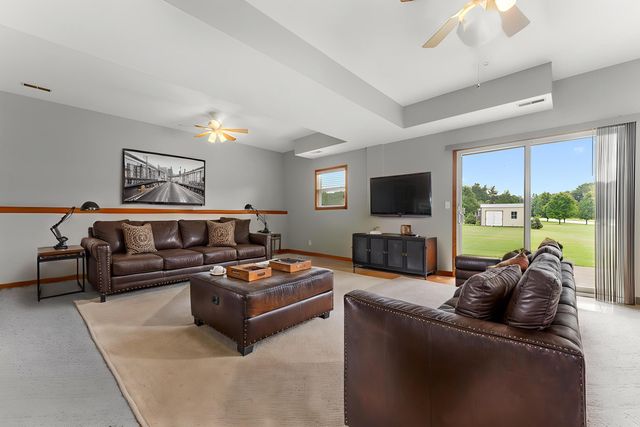 9497 Shelby Lane, Crown Point, IN 46307