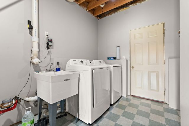 9497 Shelby Lane, Crown Point, IN 46307