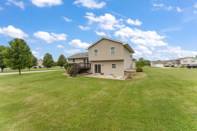 9497 Shelby Lane, Crown Point, IN 46307