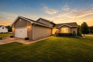 9497 Shelby Lane, Crown Point, IN 46307