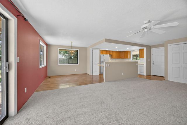 1076 Aspen Street, Medford, OR 97501