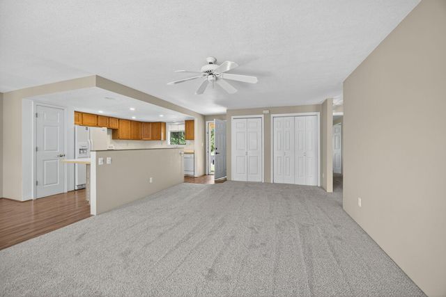 1076 Aspen Street, Medford, OR 97501