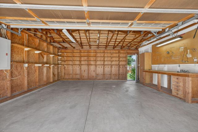 1076 Aspen Street, Medford, OR 97501