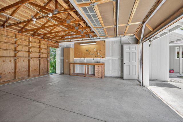 1076 Aspen Street, Medford, OR 97501