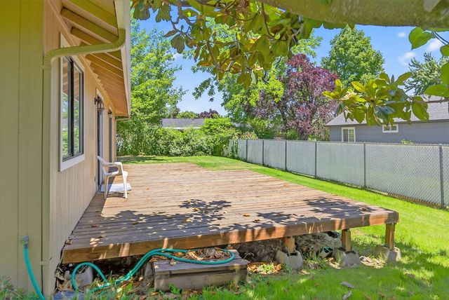 1076 Aspen Street, Medford, OR 97501