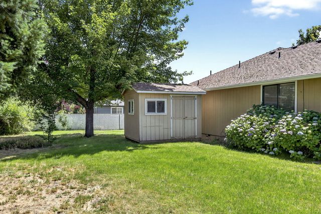1076 Aspen Street, Medford, OR 97501