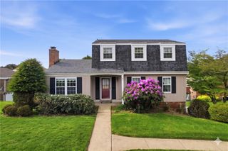 105 Hetherton Dr, Ross Twp, PA 15237