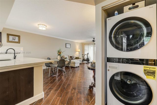 10346 NW 24th Place 304, Sunrise, FL 33322