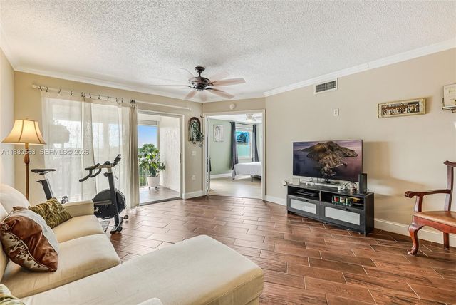 10346 NW 24th Place 304, Sunrise, FL 33322