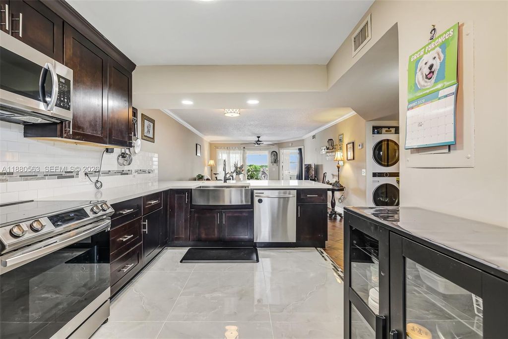 10346 NW 24th Place 304, Sunrise, FL 33322