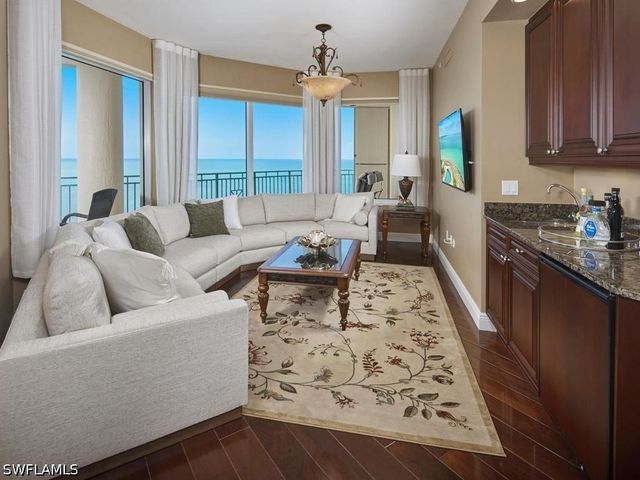 970 Cape Marco DR 806, Marco Island, FL 34145