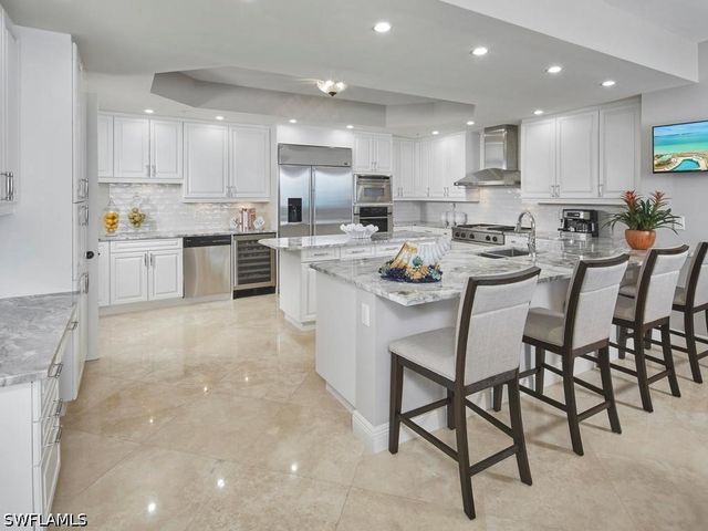 970 Cape Marco DR 806, Marco Island, FL 34145