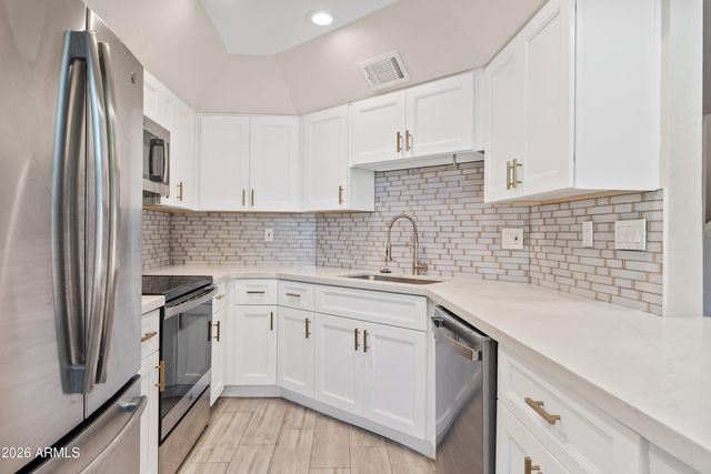 4328 N 36TH Street 9, Phoenix, AZ 85018