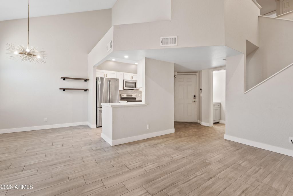 4328 N 36TH Street 9, Phoenix, AZ 85018 — photo 4