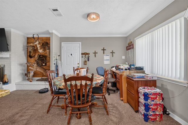 165 Pecan Cove Lane, Onalaska, TX 77360