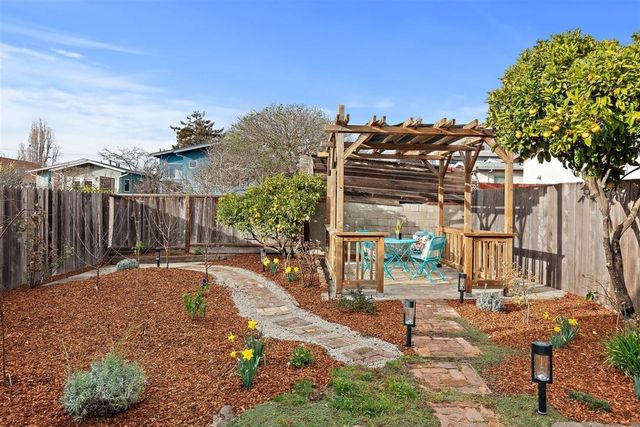 1135 1135 Parker St, Berkeley, CA 94702