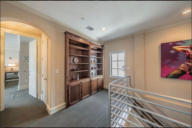 3827 Holland Avenue B, Dallas, TX 75219