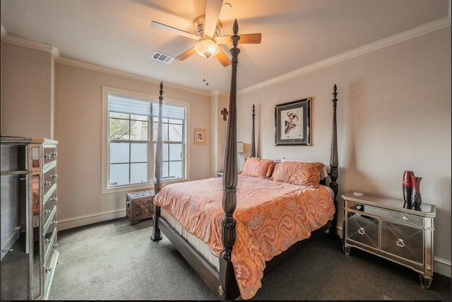 3827 Holland Avenue B, Dallas, TX 75219