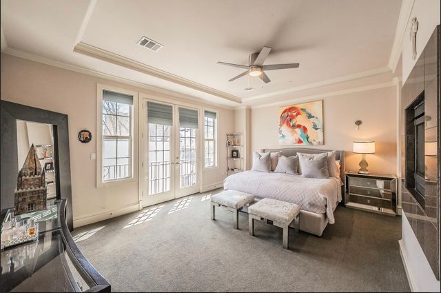 3827 Holland Avenue B, Dallas, TX 75219