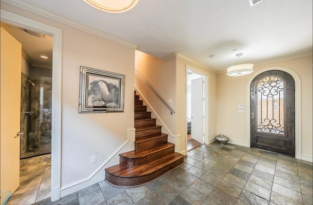 3827 Holland Avenue B, Dallas, TX 75219