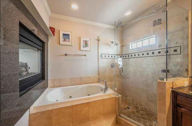 3827 Holland Avenue B, Dallas, TX 75219