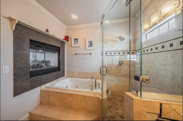 3827 Holland Avenue B, Dallas, TX 75219