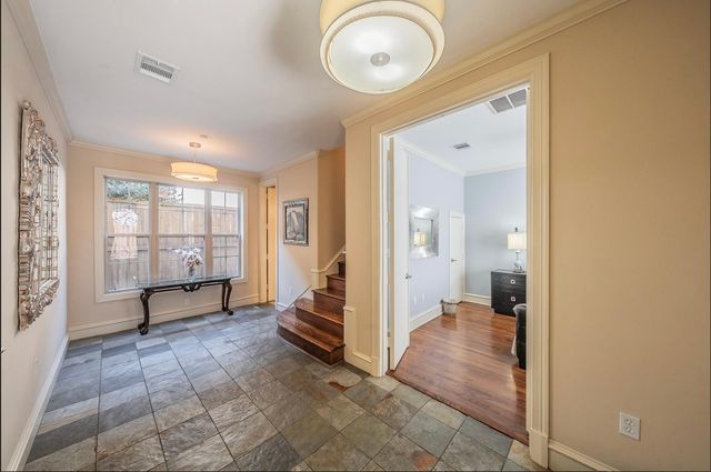 3827 Holland Avenue B, Dallas, TX 75219