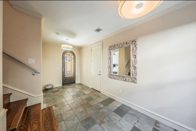 3827 Holland Avenue B, Dallas, TX 75219