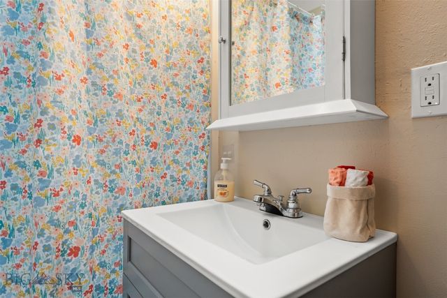 2725 Edwards, Butte, MT 59701