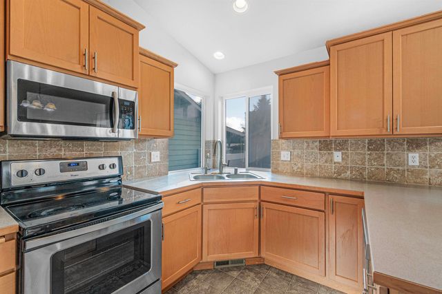 1706 E Vanetta Ave, Spokane, WA 99217