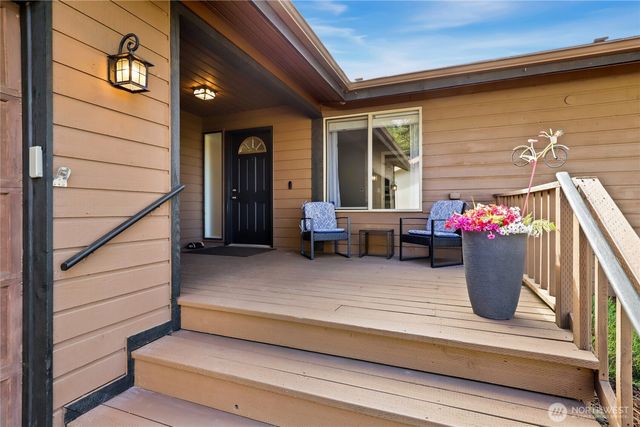 2424 W 12th Street, Port Angeles, WA 98363
