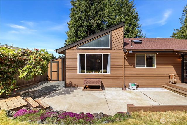 2424 W 12th Street, Port Angeles, WA 98363