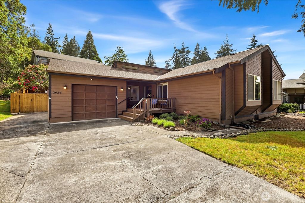 2424 W 12th Street, Port Angeles, WA 98363