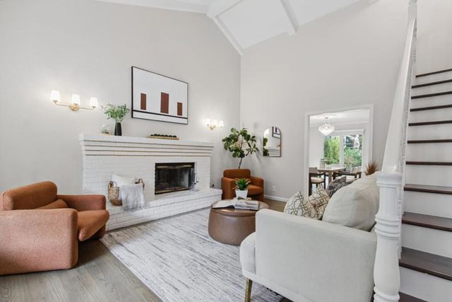 211 Nataqua Avenue, Pacifica, CA 94044