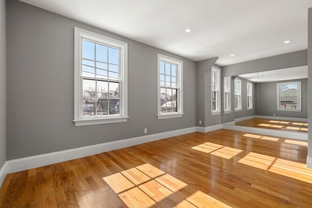 23 Chickatawbut St 2, Boston, MA 02122