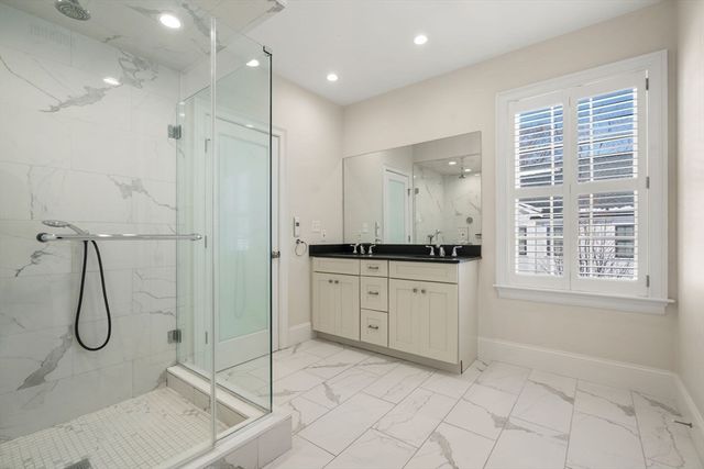 23 Chickatawbut St 2, Boston, MA 02122