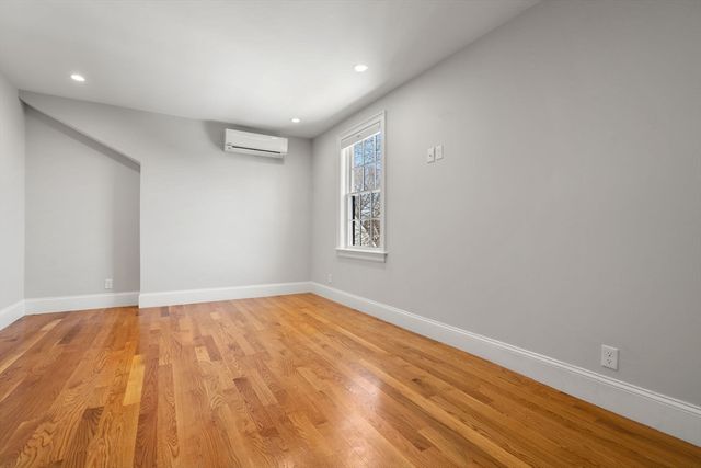 23 Chickatawbut St 2, Boston, MA 02122