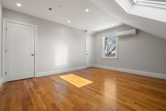 23 Chickatawbut St 2, Boston, MA 02122