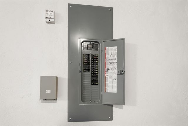 23 Chickatawbut St 2, Boston, MA 02122