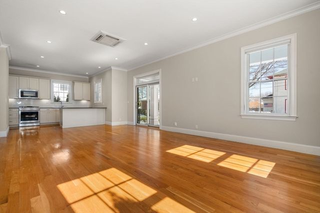 23 Chickatawbut St 2, Boston, MA 02122