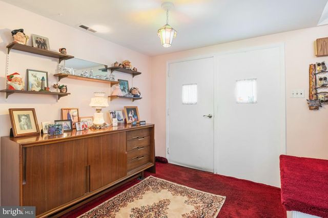 9735 GLENHOPE RD, Philadelphia, PA 19115
