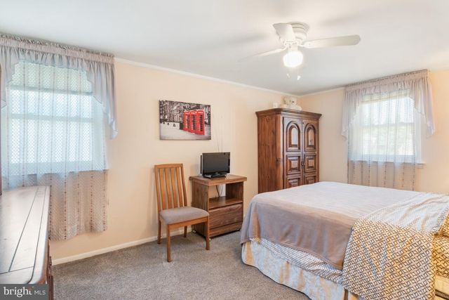 9735 GLENHOPE RD, Philadelphia, PA 19115