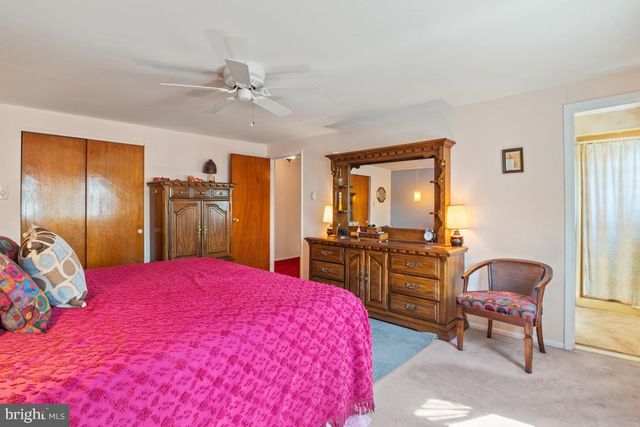 9735 GLENHOPE RD, Philadelphia, PA 19115