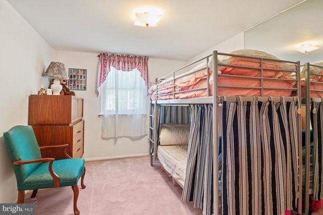 9735 GLENHOPE RD, Philadelphia, PA 19115