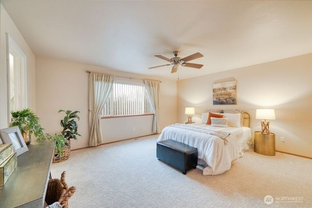 22237 131st Avenue SE, Kent, WA 98031