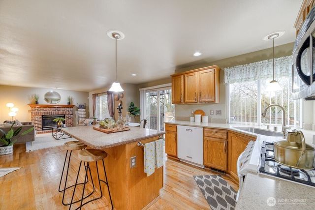 22237 131st Avenue SE, Kent, WA 98031