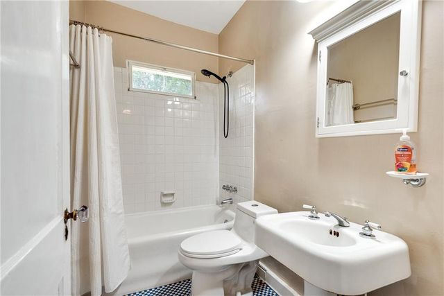 1424 Emory Road NE, Atlanta, GA 30306