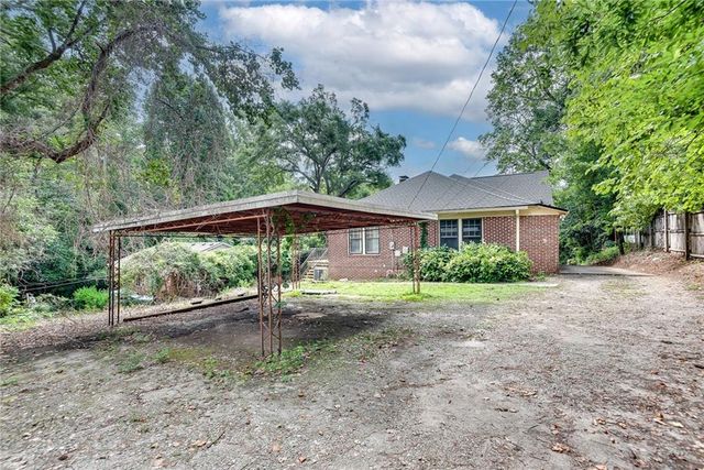 1424 Emory Road NE, Atlanta, GA 30306